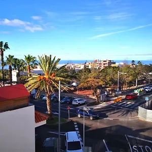https://relax-in-costa-adeje.tenerifehoteles.net